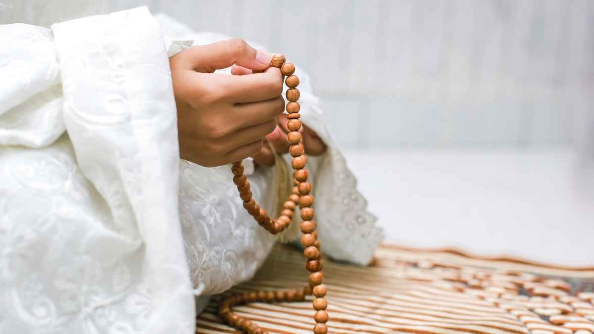 Do Not Count Your Istighfar on Beads