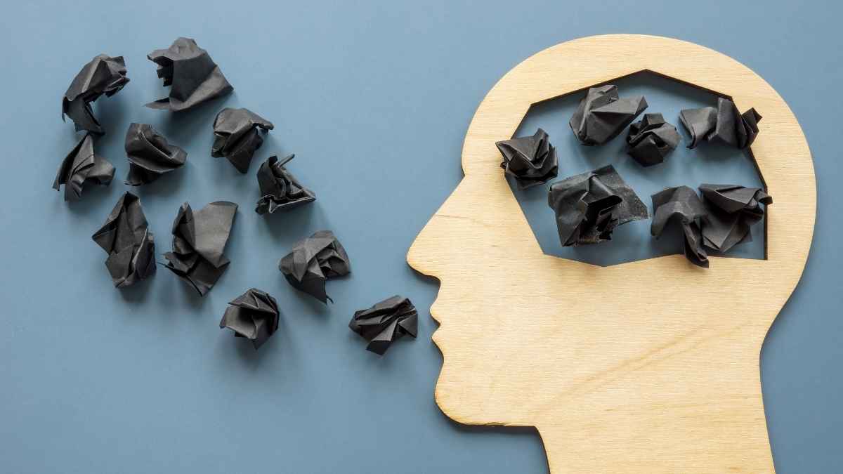 Formation of thoughts: an inquiry into the pre-discursive
