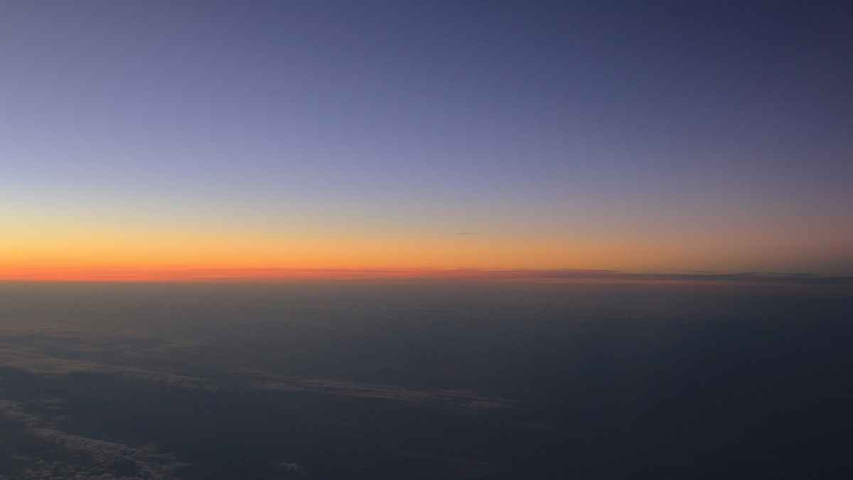 Horizons of Silence: Flight from Heathrow to Chicago