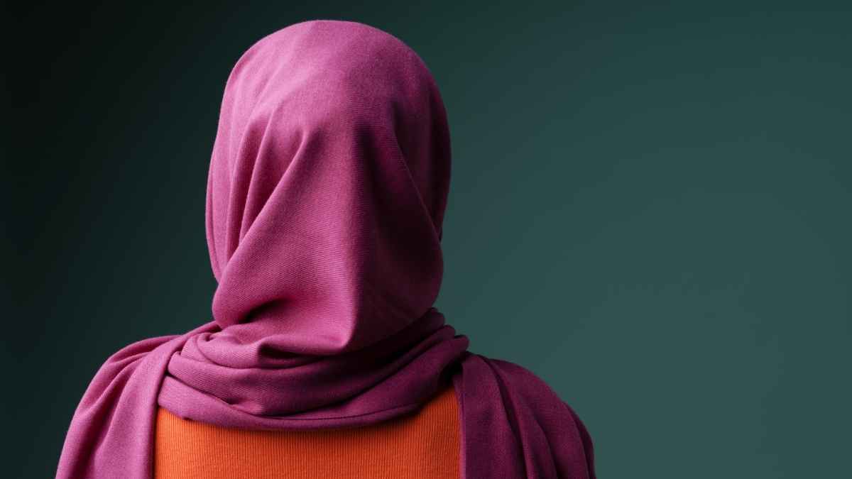 On covering the women’s head