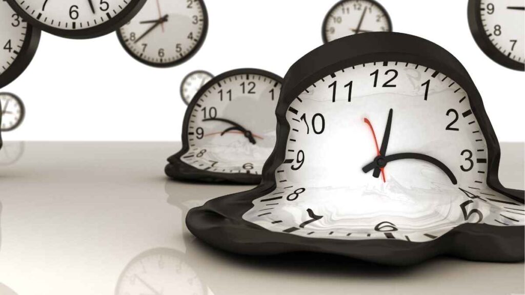 On the Concept of Tay al-Makan wa al-Zaman (Folding of Space and Time)