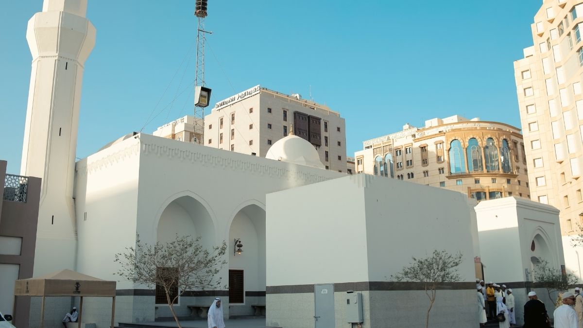 Was It Obligatory upon the Prophet ﷺ to Follow Abū Bakr al-Ṣiddīq (ر.ض)?